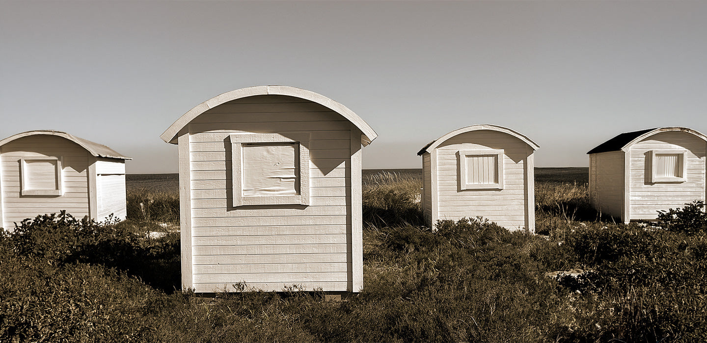 Kläder och muggar från Falsterbo, Skanör, Ljunghusen, Höllviken, Kämpinge, Räng Sand och Måkläppen